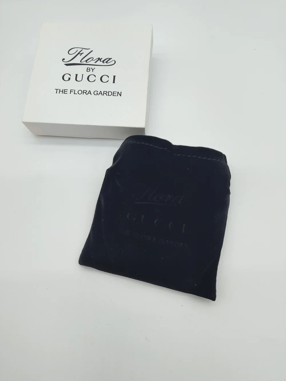 GUCCI Flora Garden Silver Compact Mirror w Box Velvet Pouch Beauty VIP NIB